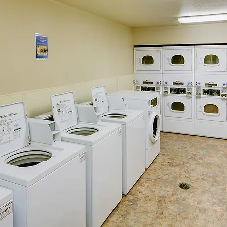 Woodspring Suites Columbus North I-270 