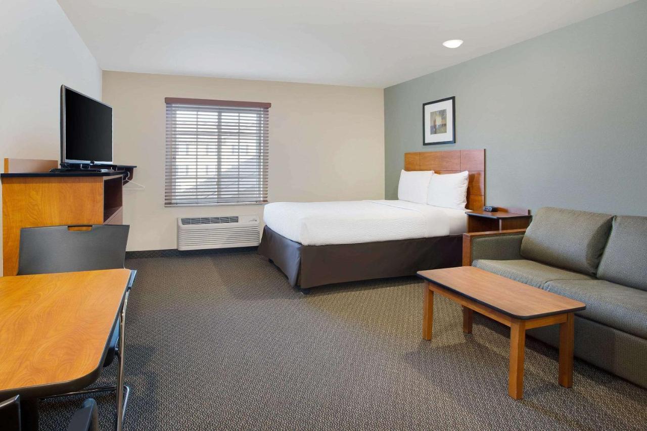 Woodspring North I-270 Hotel 2*