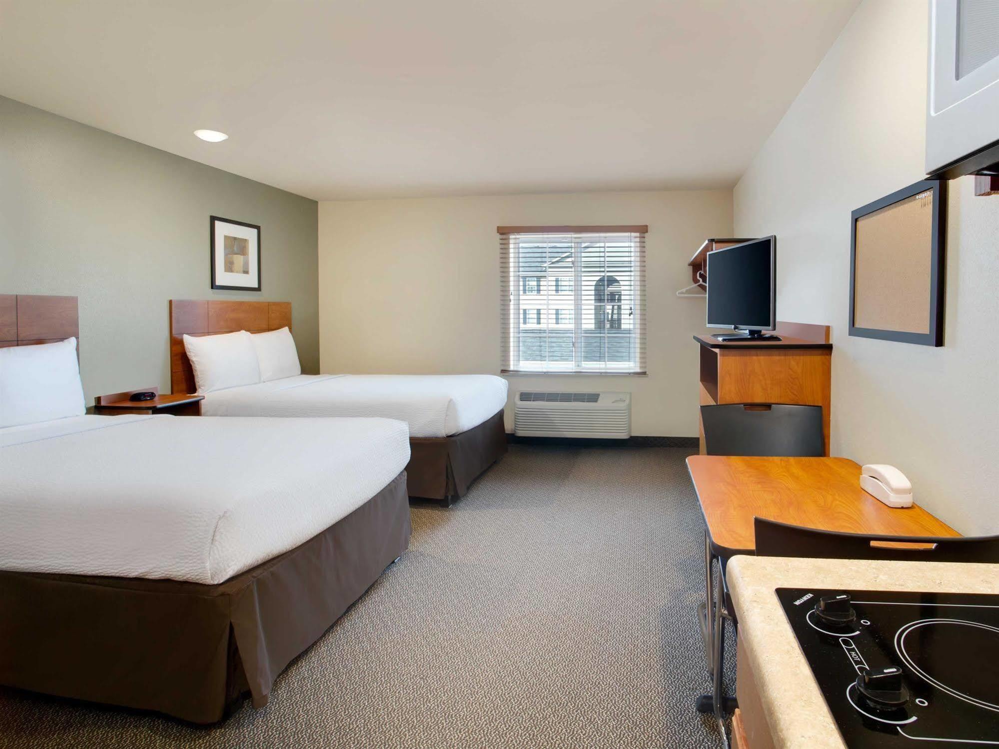 Woodspring North I-270 Hotel