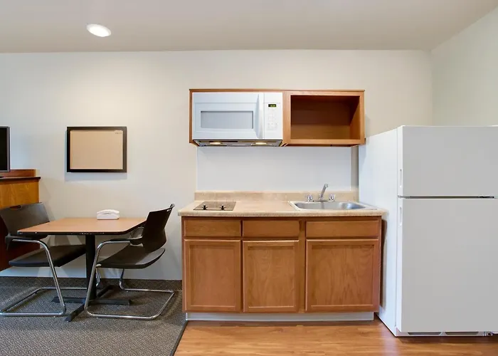 Woodspring Suites Columbus North I-270
