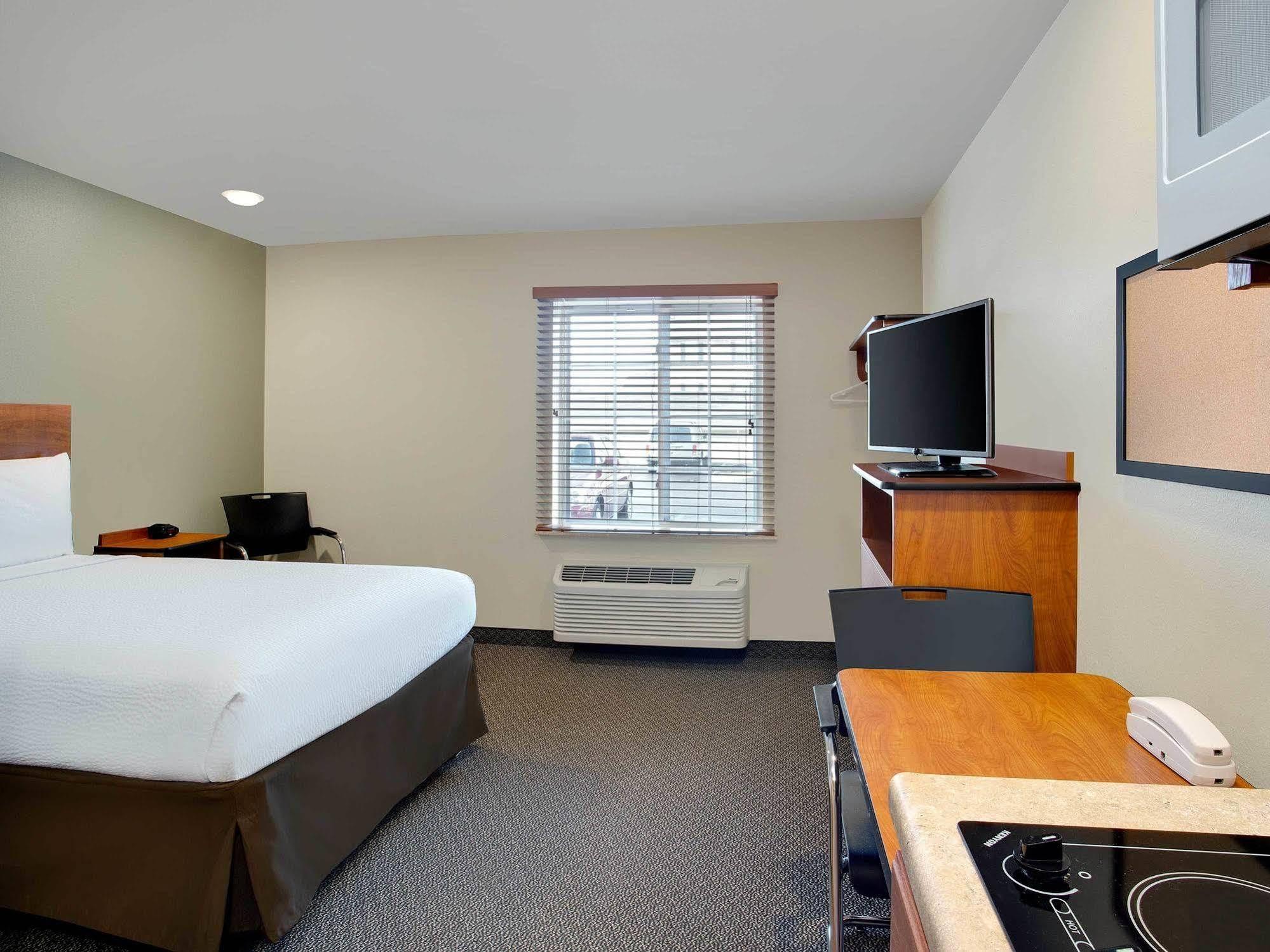 Hotel Woodspring North I-270 2*