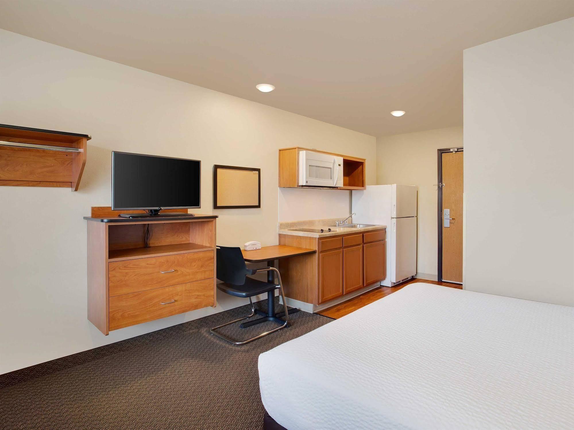 Hotel Woodspring North I-270 2*
